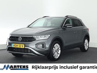 Grijs Gebruikt 2025 VW T-Roc Edition SUV | € 34.949 (Eerlijke prijs)