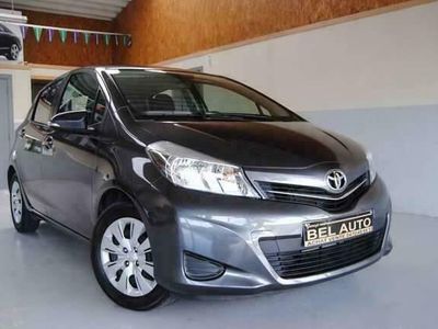 Occasion Toyota Yaris 99 PK (72 kW) 2013 Grijs Sedan