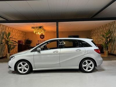 Grijs Gebruikt 2014 Mercedes B180 Prestige MPV | € 10.990 (Goede deal)