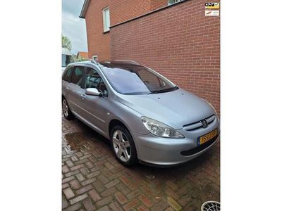 tweedehands Peugeot 307 SW 2.0 16V PANO - APK - AIRCO - 7 P