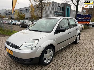 Grijs Gebruikt 2004 Ford Fiesta Hatchback | € 1.150 (Eerlijke prijs)