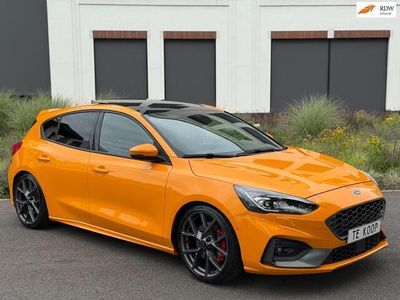 Oranje Gebruikt 2019 Ford Focus Performance Edition Hatchback | € 34.395 (Eerlijke prijs)
