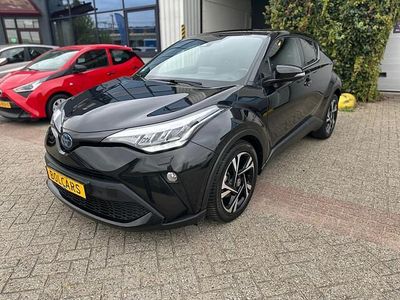 Zwart Occasion 2022 Toyota C-HR Executive SUV | € 23.449 (Eerlijke prijs)