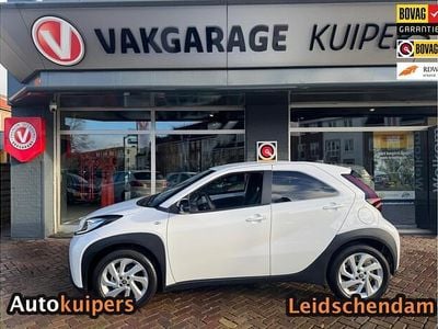 Wit Occasion 2024 Toyota Aygo X Play SUV | € 19.450 (Eerlijke prijs)
