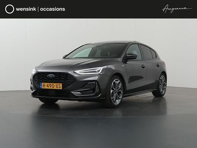 Grijs Occasion 2022 Ford Focus ST-Line X Hatchback | € 22.435 (Iets duurder)