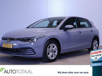 Grijs Occasion 2022 VW Golf VIII Business Hatchback | € 24.900 (Eerlijke prijs)