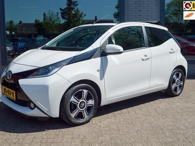 Wit Gebruikt 2018 Toyota Aygo Hatchback | € 12.200 (Eerlijke prijs)