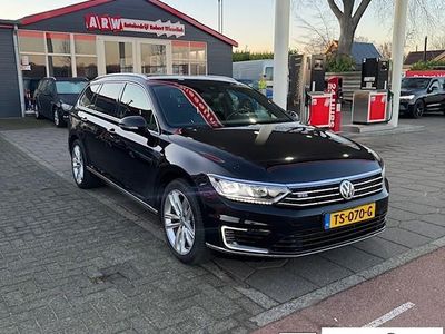 Zwart Occasion 2017 VW Passat Highline Stationwagen | € 11.950 (Eerlijke prijs)