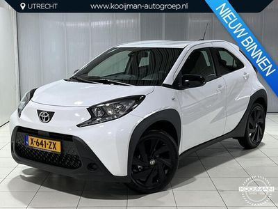 tweedehands Toyota Aygo X 1.0 VVT-i MT Play B&W | 17" lichtmetalenvelgen | A