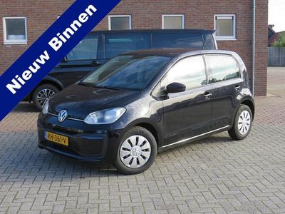 Zwart Gebruikt 2017 VW up! Executive Hatchback | € 8.450 (Eerlijke prijs)