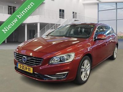 Occasion Volvo V60 Summum 215 PK (158 kW) 2015 Rood Stationwagen
