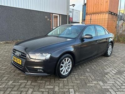 Grijs Occasion 2012 Audi A4 Business Sedan | € 6.499 (Eerlijke prijs)