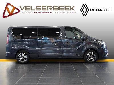 Grijs Occasion 2024 Renault Trafic MPV | € 31.945 (Super prijs)