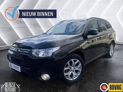 Zwart Gebruikt 2014 Mitsubishi Outlander Intense+ SUV | € 14.990 (Eerlijke prijs)