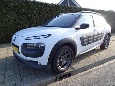 Wit (metallic) Occasion 2016 Citroën C4 Shine SUV | € 9.450 (Eerlijke prijs)