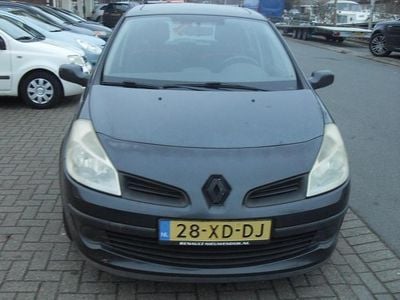 Renault Clio II