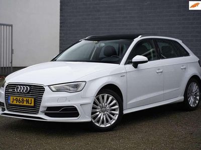 Wit Gebruikt 2015 Audi A3 Sportback e-tron Attraction Hatchback | € 13.450 (Eerlijke prijs)