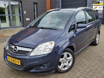 tweedehands Opel Zafira 1.6 Essentia 7-Persoons/Trekhaak/Nieuwe APK!