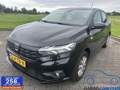 Zwart Gebruikt 2021 Dacia Sandero Comfort Hatchback | € 14.650 (Eerlijke prijs)