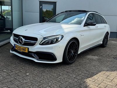 Wit, metallic lak Gebruikt 2017 Mercedes C63 AMG AMG Stationwagen | € 49.950 (Goede deal)