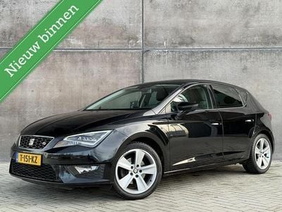 Zwart Occasion 2015 Seat Leon FR Hatchback | € 11.499 (Iets duurder)