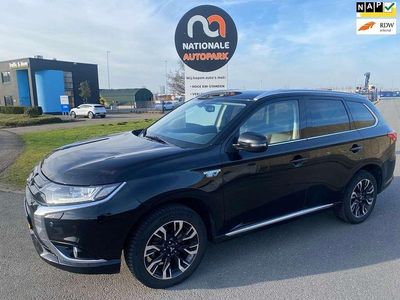 Zwart Occasion 2015 Mitsubishi Outlander P-HEV Edition SUV | € 9.250 (Eerlijke prijs)