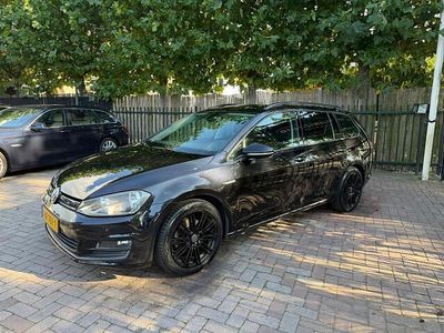 Zwart Occasion 2016 VW Golf VII Comfortline Stationwagen | € 6.590 (Eerlijke prijs)