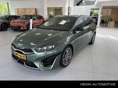 Groen, metallic lak Gebruikt 2024 Kia Ceed Sportswagon Stationwagen | € 35.744
