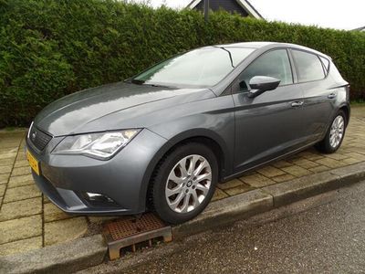 tweedehands Seat Leon 1.0 TSI 116 pk STYLE CON-Navi-Blth-Pdc-Clima-Cruise