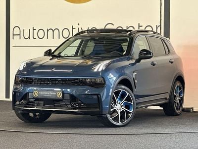 Blauw (metallic) Gebruikt 2023 Lynk & Co 01 SUV | € 23.395 (Goede deal)