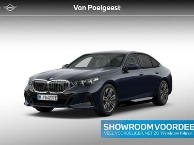 Zwart (metallic) Nieuw 2025 BMW i5 Comfort Edition Sedan | € 79.607 (Goede deal)