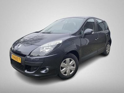 Grijs Occasion 2010 Renault Scénic III Authentique MPV | € 2.499 (Eerlijke prijs)