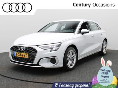 tweedehands Audi A3 Sportback 30 TFSI Business edition Navigatie / Metallic