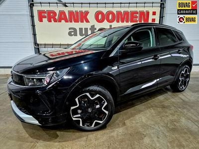 Zwart (metallic) Occasion 2024 Opel Grandland X Ultimate SUV | € 27.950 (Eerlijke prijs)