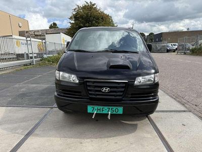 Zwart Gebruikt 2004 Hyundai H 200 Van | € 2.750