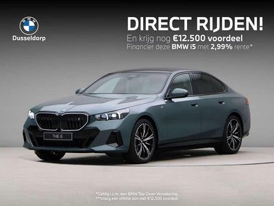 Grijs Nieuw 2025 BMW i5 M Sport Sedan | € 83.231 (Goede deal)