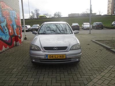 Grijs Gebruikt 2003 Opel Astra Njoy Hatchback | € 990 (Eerlijke prijs)