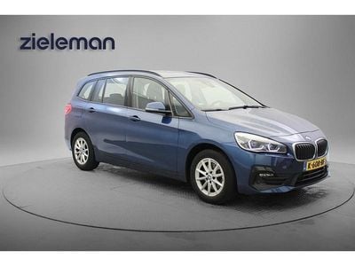Blauw Occasion 2020 BMW 218 Executive Stationwagen | € 17.845 (Goede deal)