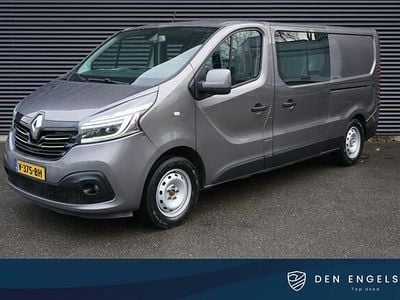 Grijs Gebruikt 2017 Renault Trafic MPV | € 10.400 (Eerlijke prijs)