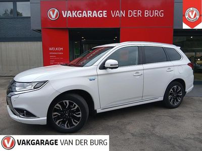 Wit Gebruikt 2015 Mitsubishi Outlander P-HEV Instyle SUV | € 14.450 (Iets duurder)