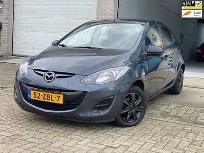 Grijs Gebruikt 2012 Mazda 2 Hatchback | € 4.950 (Eerlijke prijs)