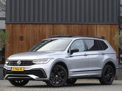 Grijs Gebruikt 2022 VW Tiguan R-line SUV | € 38.995 (Eerlijke prijs)