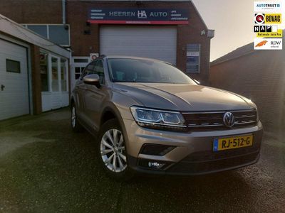 Geel Gebruikt 2017 VW Tiguan Comfortline SUV | € 21.750 (Eerlijke prijs)
