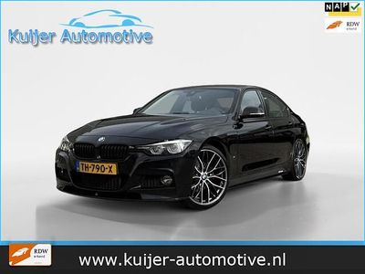 Zwart Occasion 2018 BMW 330 M Performance Sedan | € 19.945 (Iets duurder)