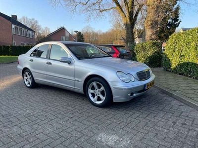 Mercedes C180