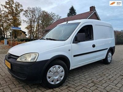 Occasion Opel Combo 87 PK (63 kW) 2004 Wit Van