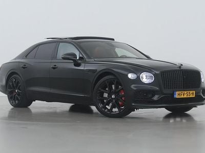 Groen Gebruikt 2025 Bentley Flying Spur Sedan | € 249.900
