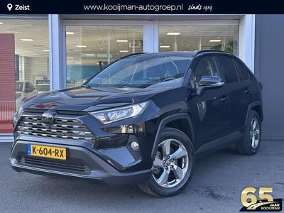 Zwart Occasion 2021 Toyota RAV4 Style SUV | € 33.645 (Eerlijke prijs)