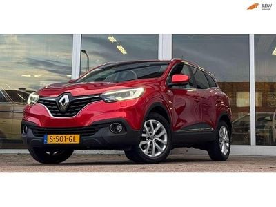 Rood Gebruikt 2017 Renault Kadjar LIMITED SUV | € 9.644 (Eerlijke prijs)