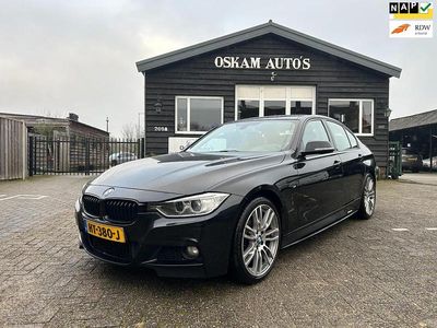 Zwart (metallic) Gebruikt 2016 BMW 316 Executive Sedan | € 11.950 (Eerlijke prijs)